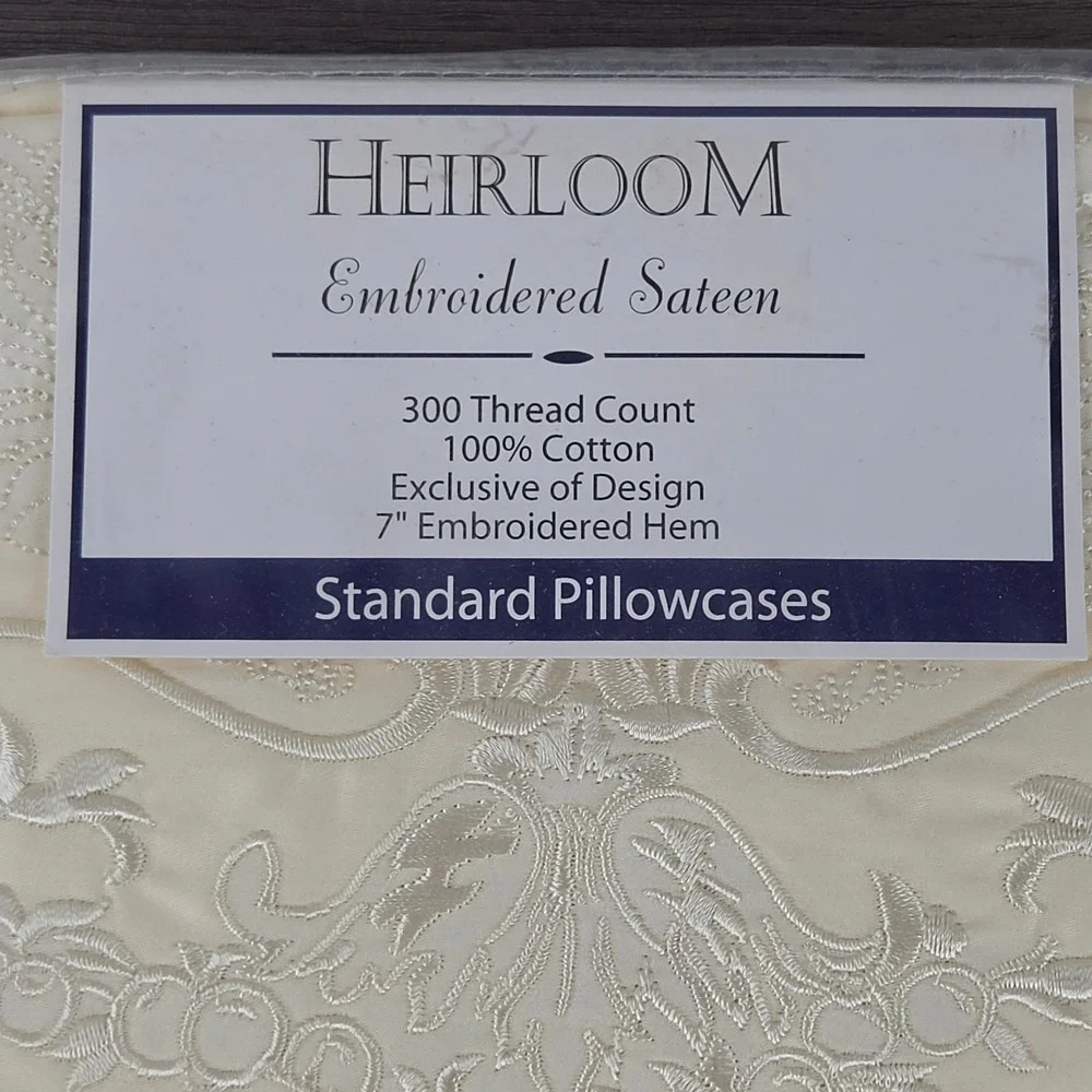 VTG Shavel Heirloom Pillowcases Ivory Cream Embroidered Sateen 300TC Cotton NOS